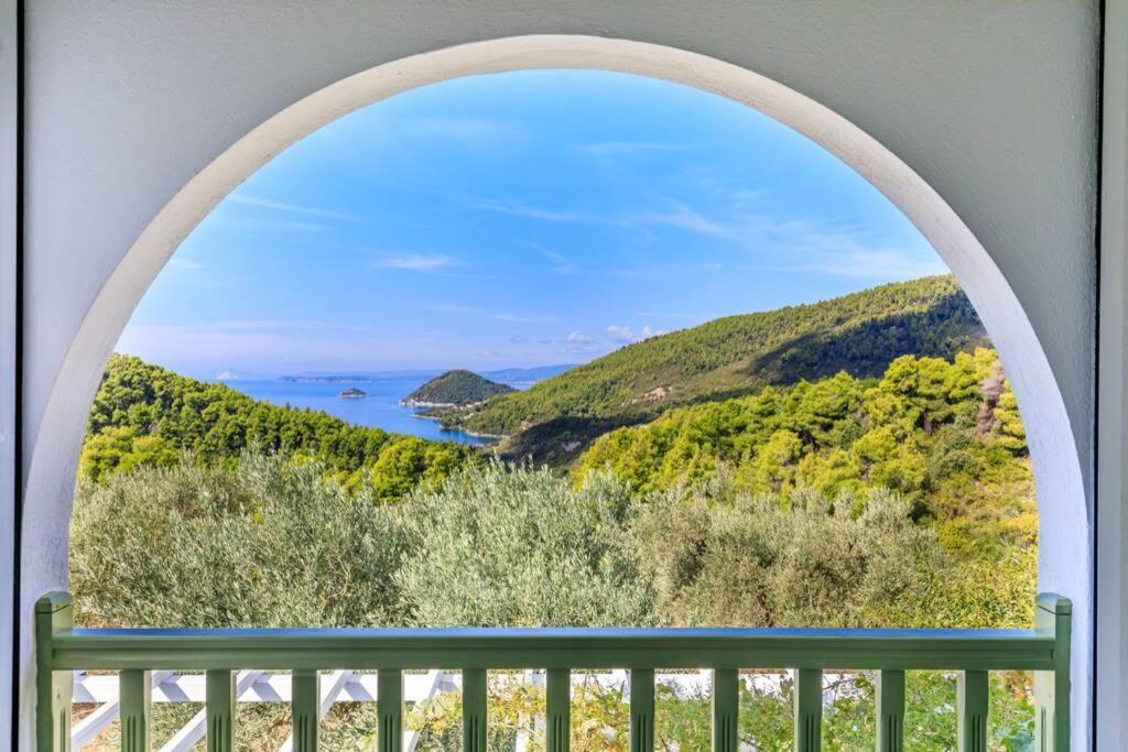 Nina-Myrtia Countryside House Skopelos Ditropo Bagian luar foto