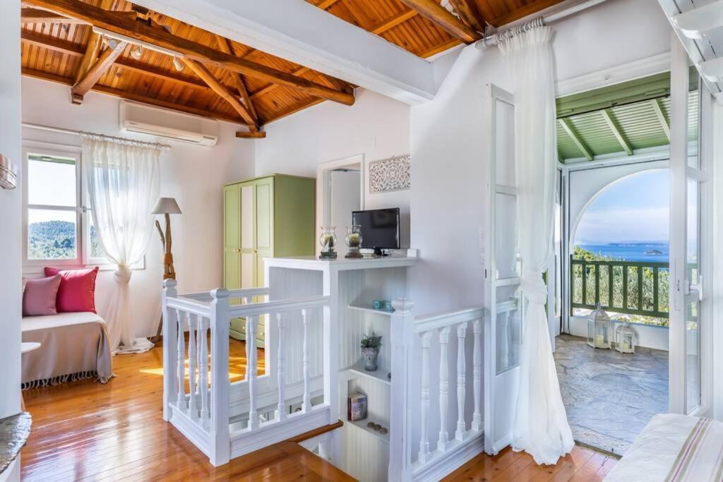 Nina-Myrtia Countryside House Skopelos Ditropo Bagian luar foto