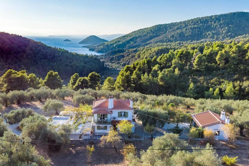 Nina-Myrtia Countryside House Skopelos Ditropo Bagian luar foto