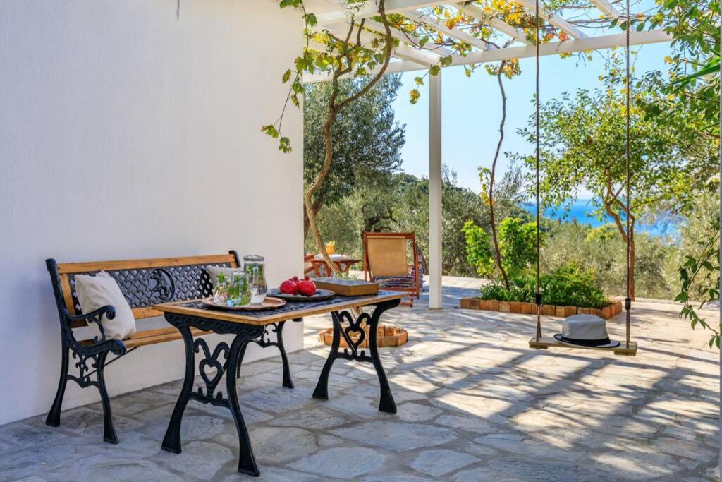 Nina-Myrtia Countryside House Skopelos Ditropo Bagian luar foto