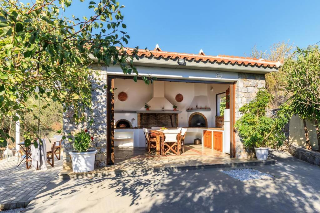 Nina-Myrtia Countryside House Skopelos Ditropo Bagian luar foto